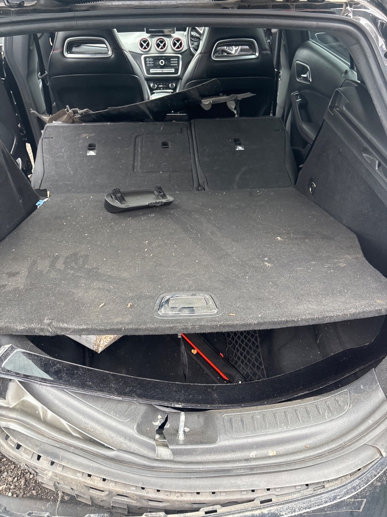 [EPE-122198] Bandeja de maletero Mercedes-Benz CLA