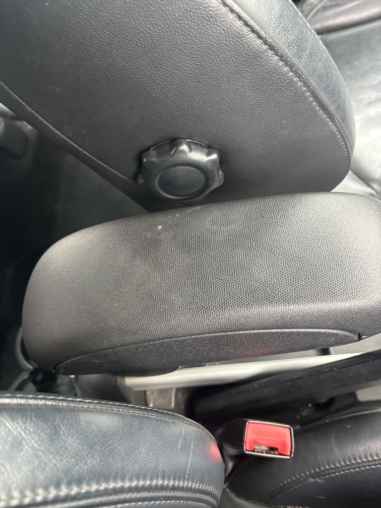 [EPE-122317] Reposabrazos de consola central Mini Countryman