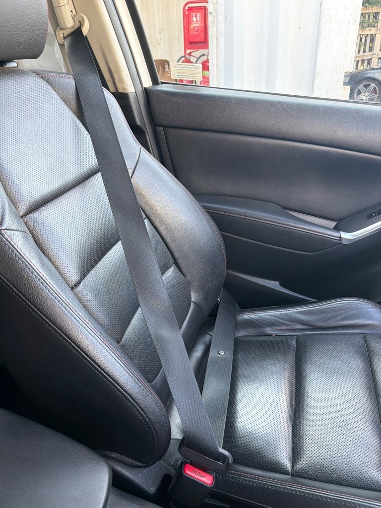 [EPE-122670] Pretensor de cinturón delantero izquierdo Mazda CX-5 2013