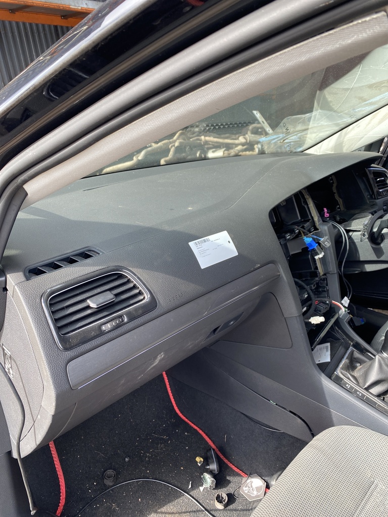 [EPE-100835] Salpicadero completo con airbag pasajero VW Golf VII 1.6 Diesel