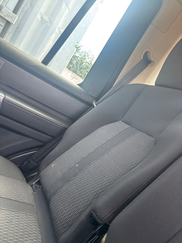 [EPE-123441] Pretensor de cinturón de seguridad trasero izquierdo Land Rover Discovery