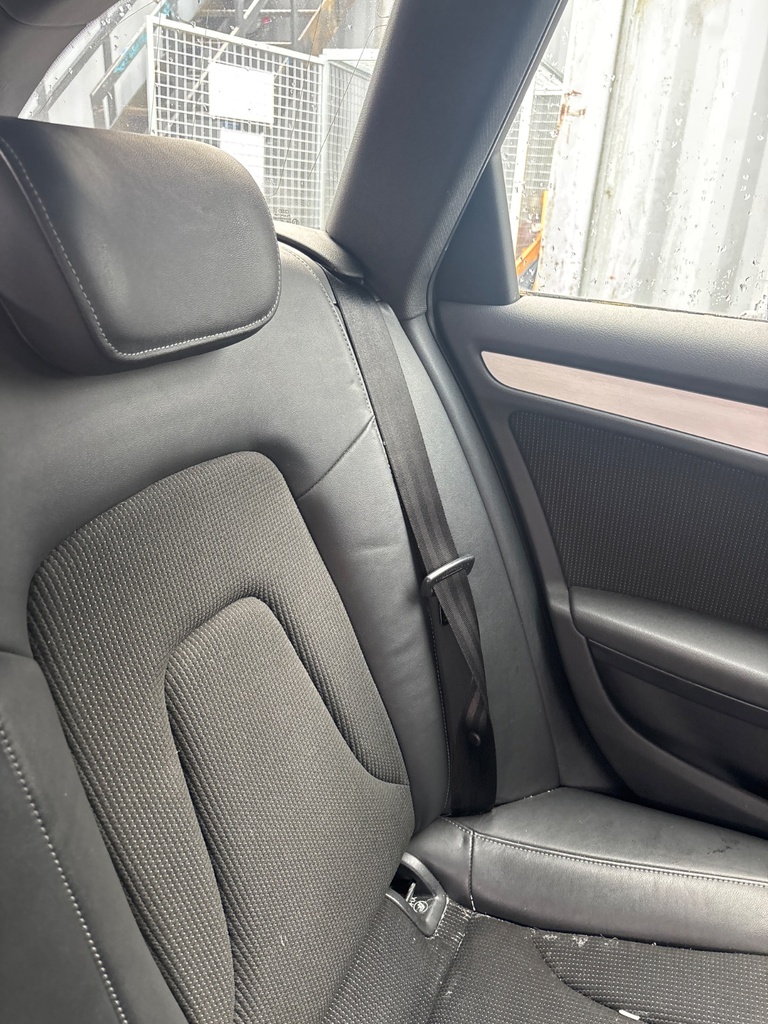 [EPE-123537] Pretensor cinturón seguridad trasero izquierdo Audi A4 2012