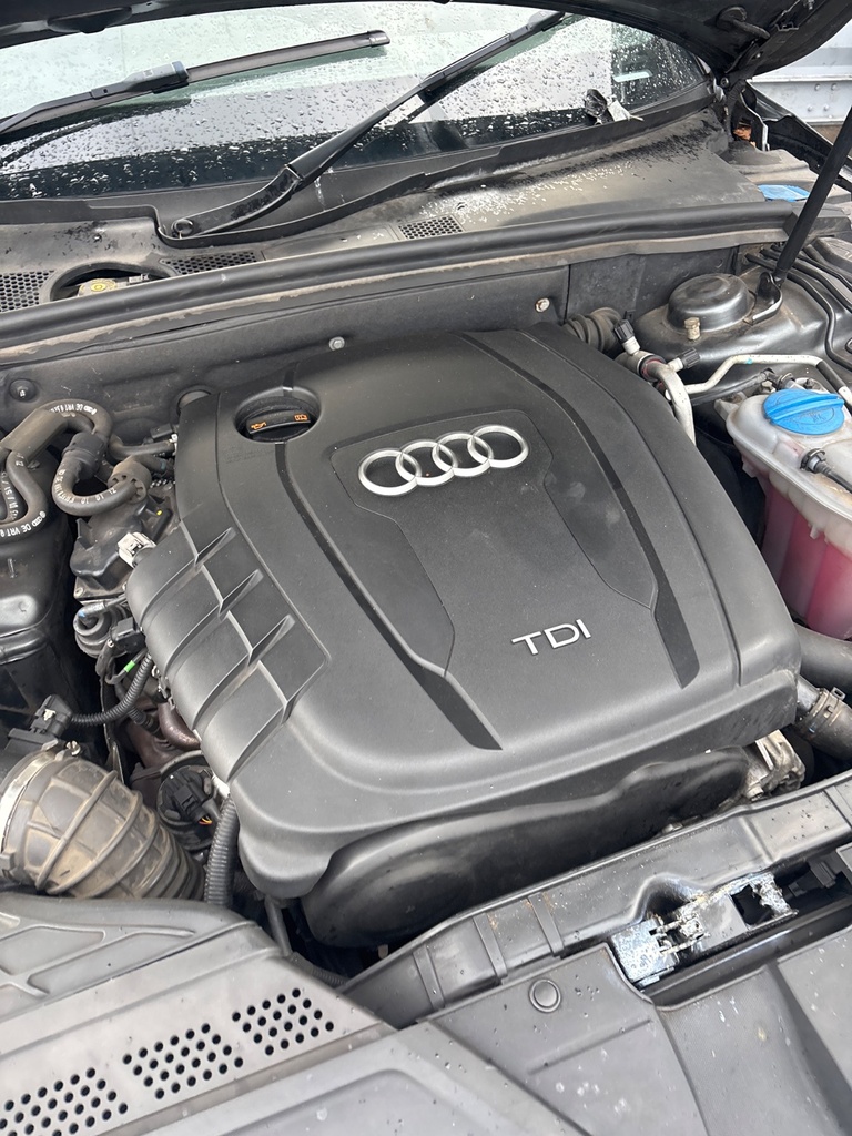[EPE-123548] Tapa motor Audi A4 2012