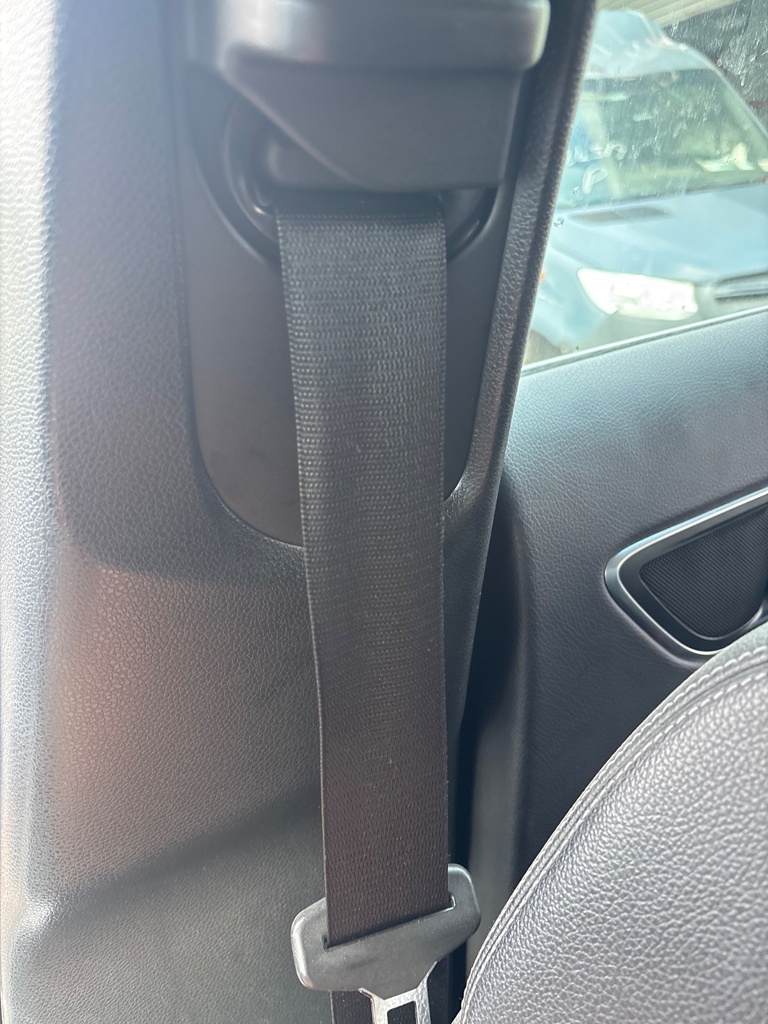 [EPE-123595] Pretensor de cinturón delantero derecho Mercedes Clase A W176