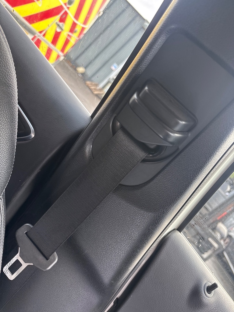 [EPE-123594] Pretensor de cinturón delantero izquierdo Mercedes Clase A W176