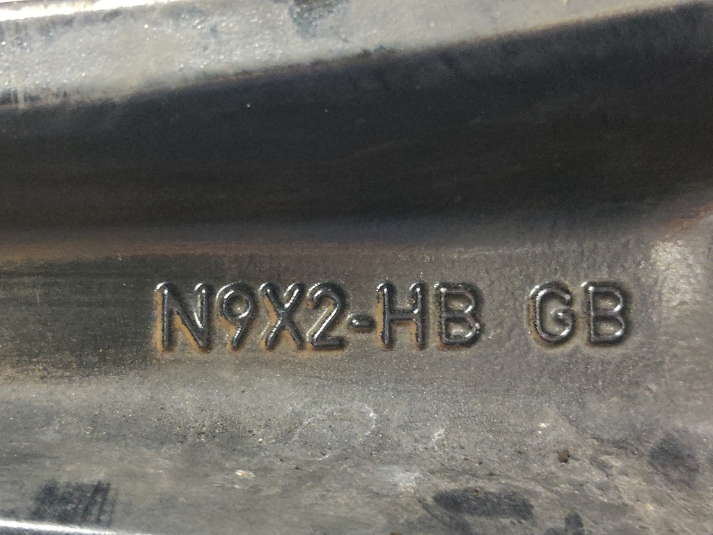 [MTD-535523] Llanta de aleación Land Rover Range Rover Sport L461