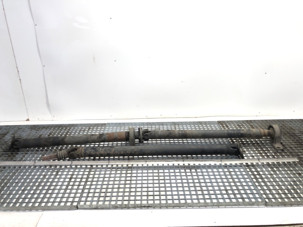 [STARK-815859] Palier trasero Mercedes-Benz Sprinter 2-t Autobus (B901, B902) 1995-2006