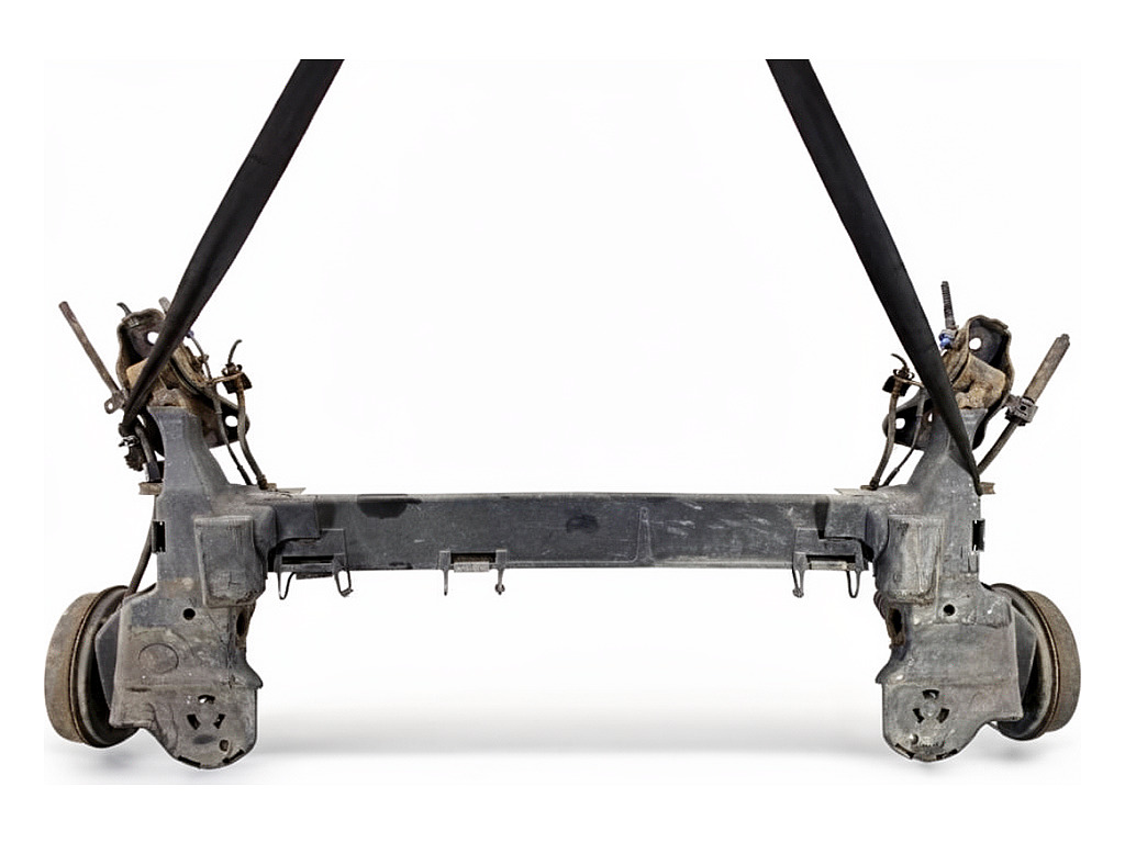 [STARK-925536] Puente trasero Peugeot 208 I (CA_, CC_)