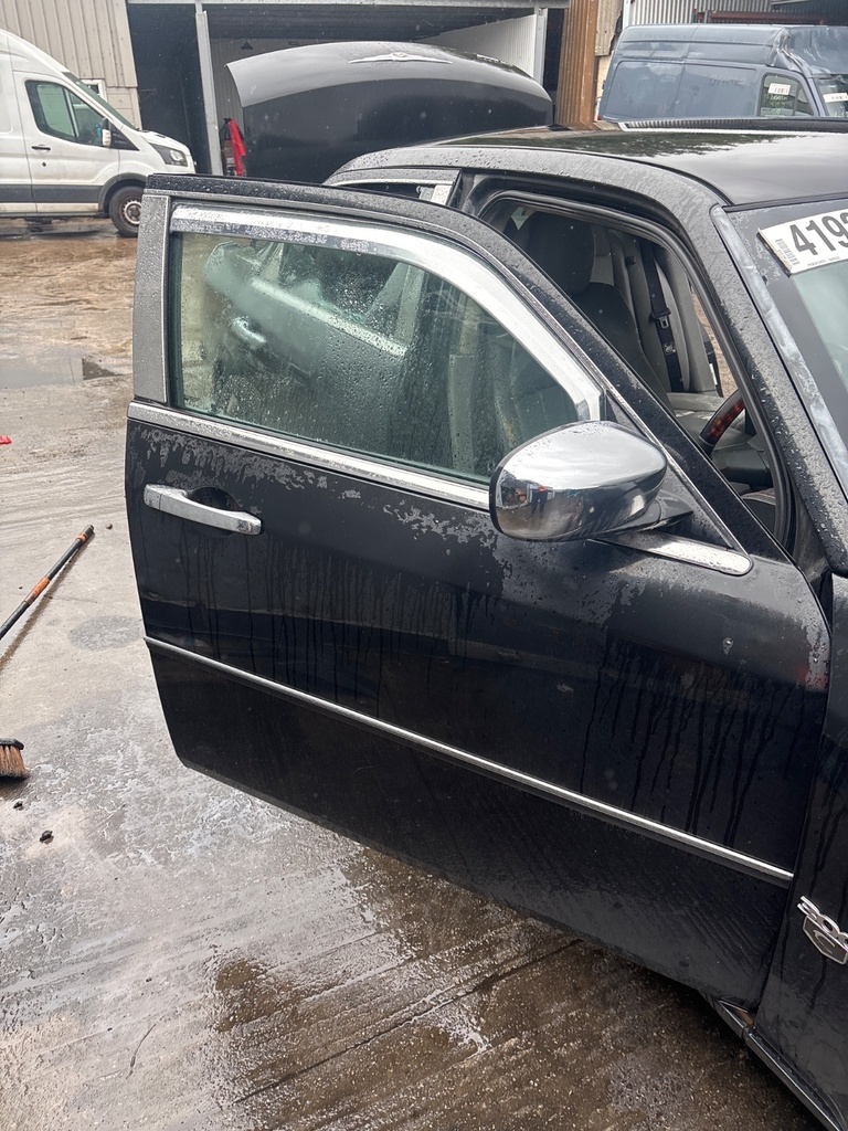 [EPE-123910] Puerta delantera derecha Chrysler 300C