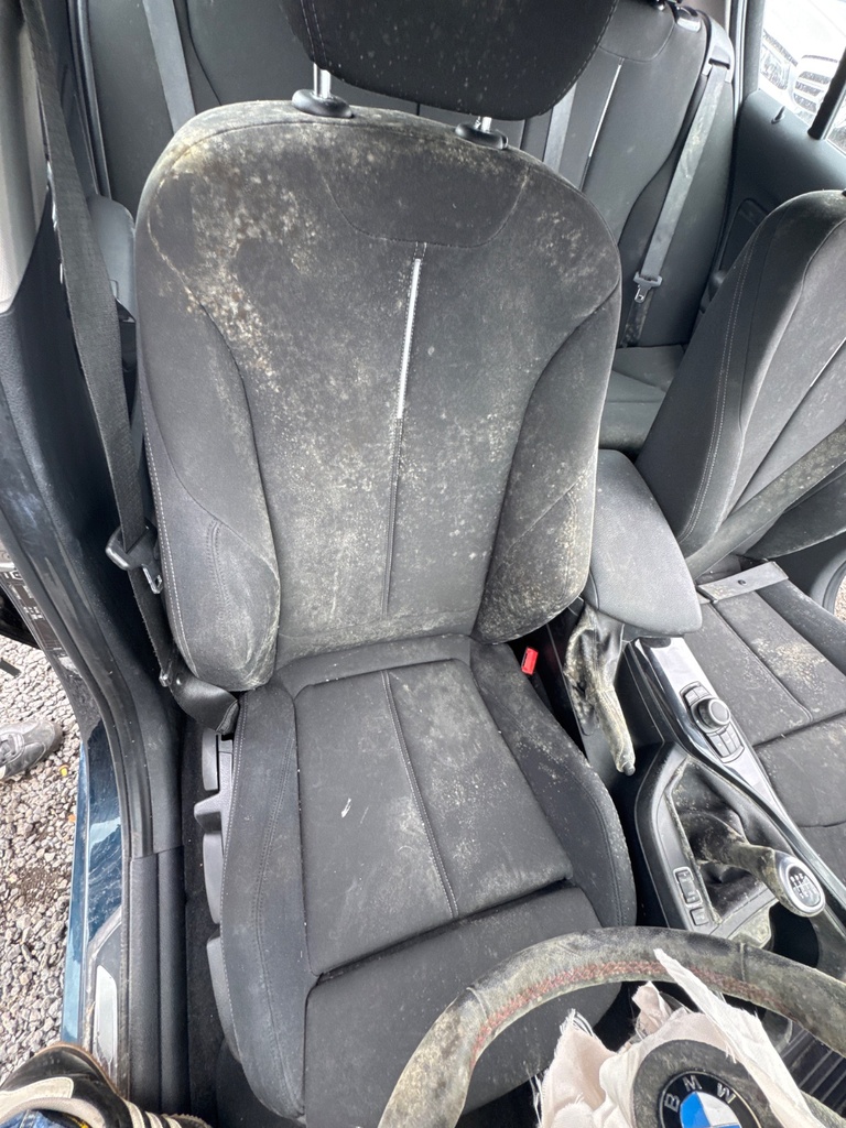 [EPE-103604] Asiento delantero derecho BMW Serie 1