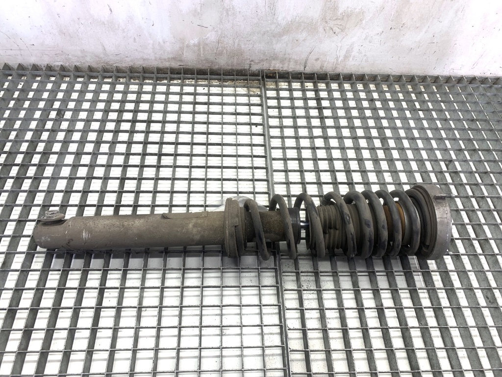 [STARK-827592] Amortiguador trasero derecho BMW Serie 5 (G30, F90) 2016-2022