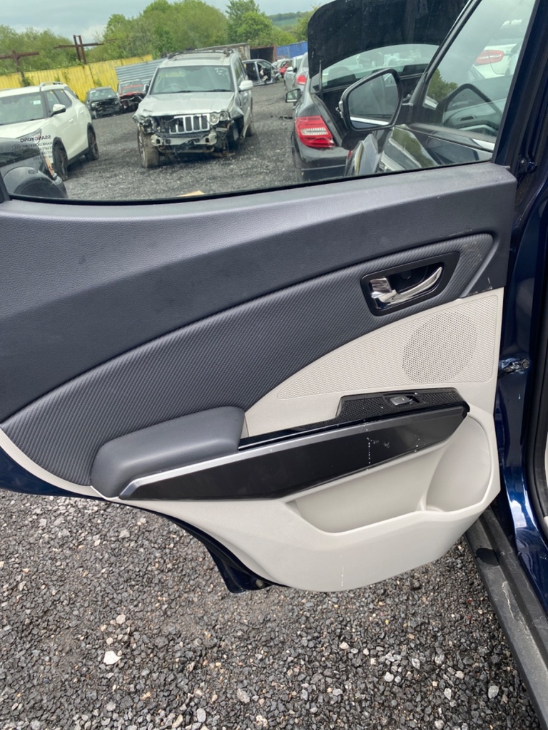 [EPE-104019] Arnés cableado puerta trasera izquierda SsangYong Tivoli