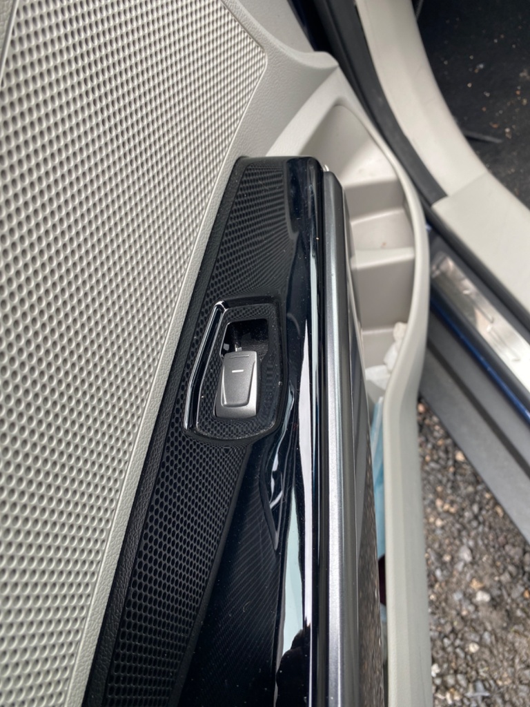 [EPE-104029] Interruptor elevalunas delantero izquierdo SsangYong Tivoli