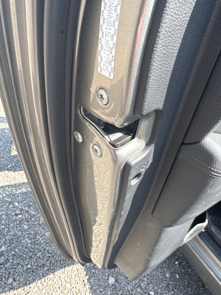 [EPE-105183] Cerradura de puerta trasera izquierda Kia Carens IV