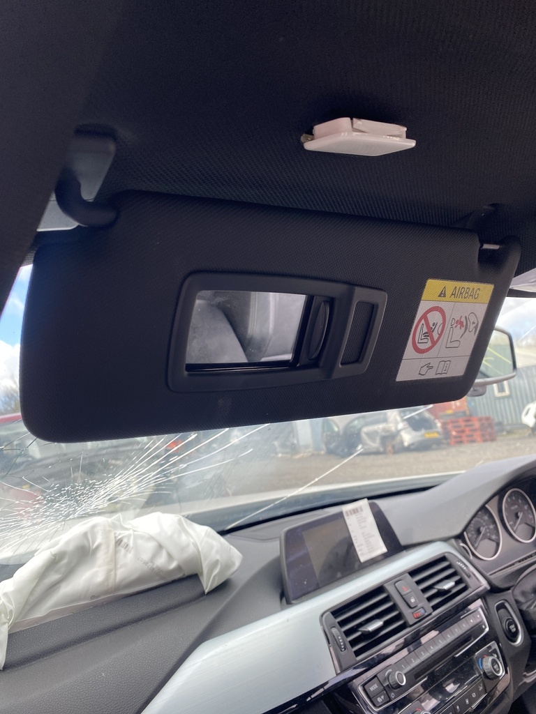 [EPE-100836] Parasol lateral izquierdo BMW Serie 3 F30