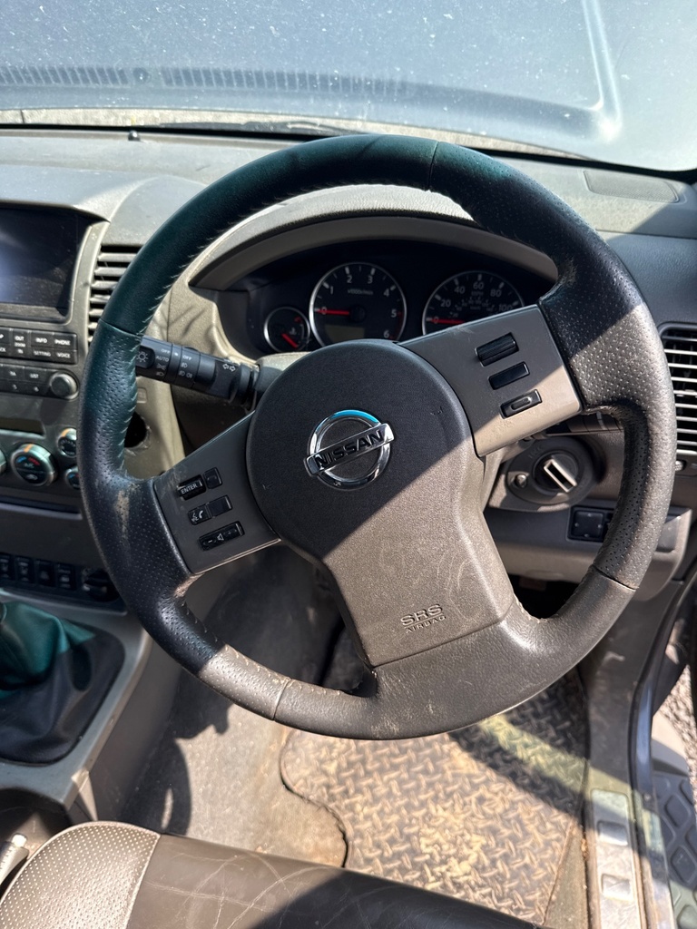 [EPE-105520] Volante de dirección Nissan Pathfinder III