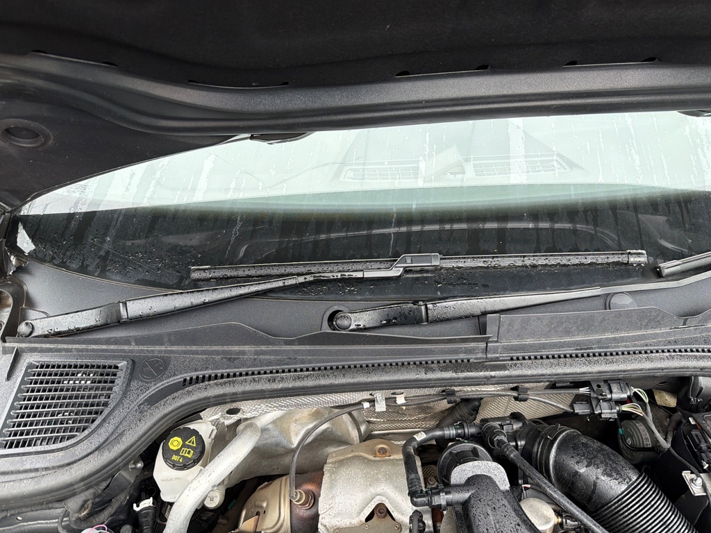 [EPE-102968] Motor y mecanismo de limpiaparabrisas delantero Vw Golf VIII
