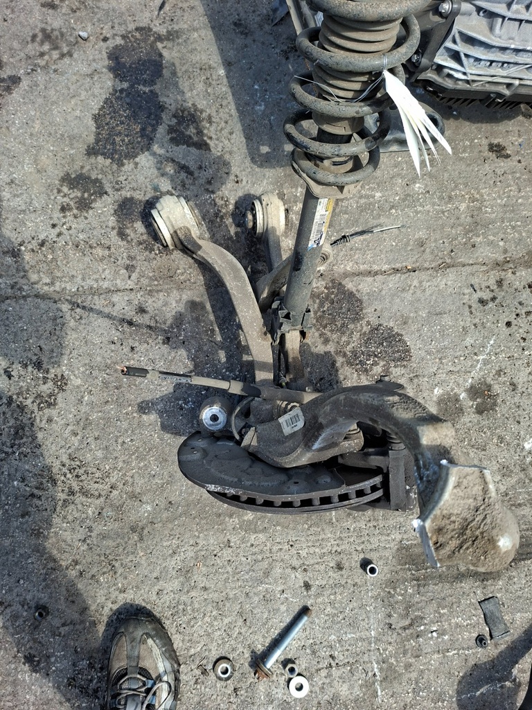 [EPE-104610] Brazo de suspensión delantero izquierdo Mercedes-Benz Clase C W205