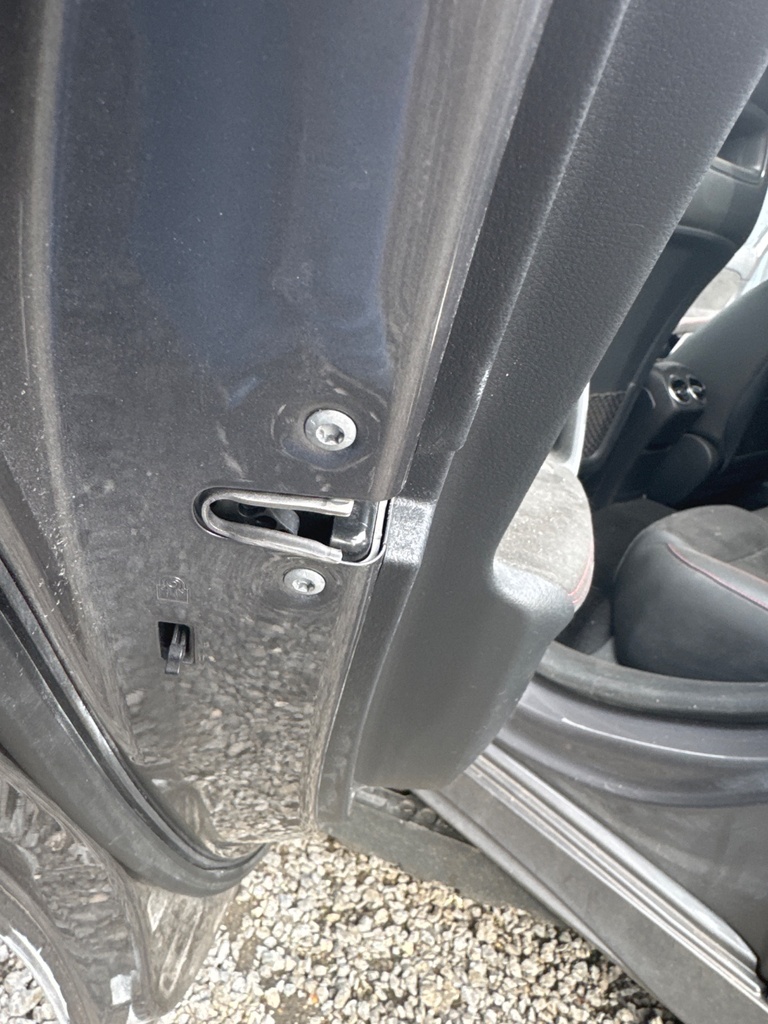 [EPE-104724] Solenoide de cierre de puerta trasera izquierda Mercedes-Benz Clase A W177