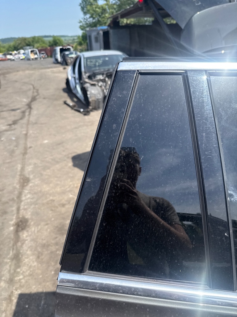 [EPE-105694] Cristal de puerta trasero derecho Volvo V60
