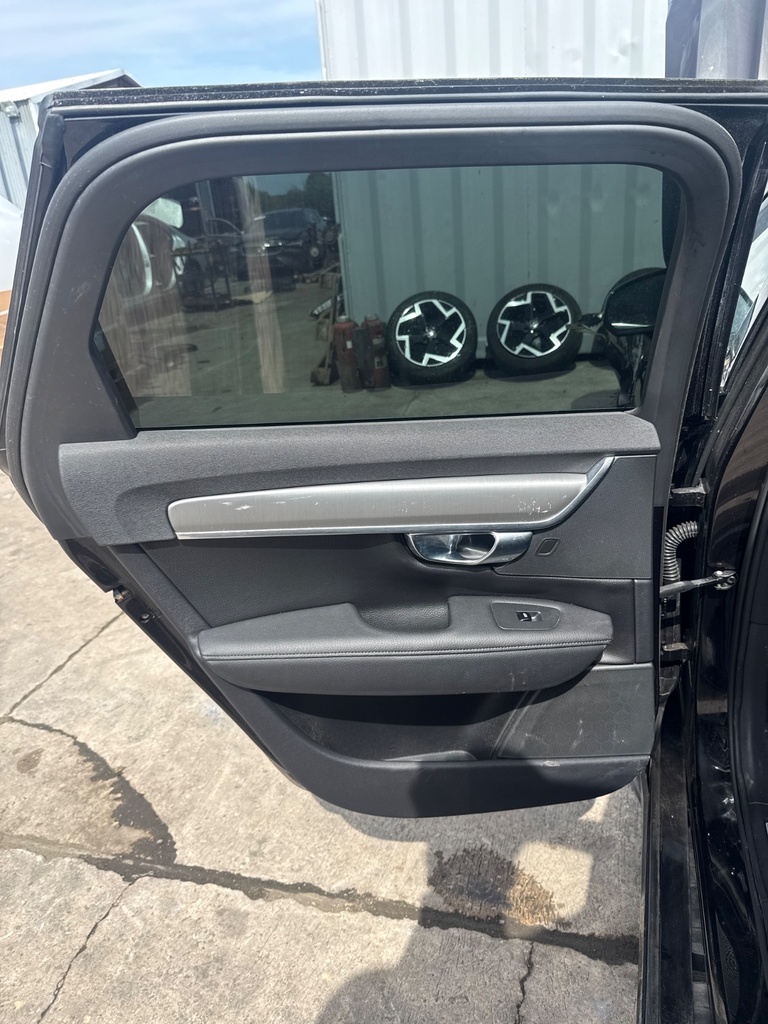 [EPE-106038] Altavoz puerta trasera izquierda Volvo V90