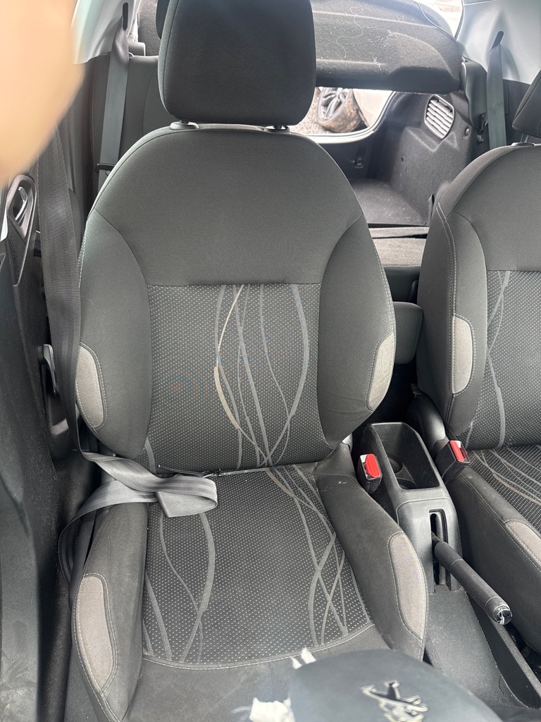 [EPE-107276] Asiento delantero derecho Peugeot 208