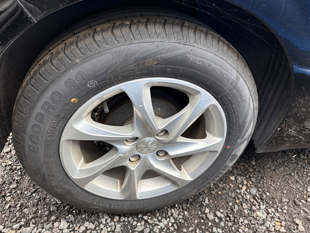 [EPE-107324] Llanta de aleación Peugeot 208