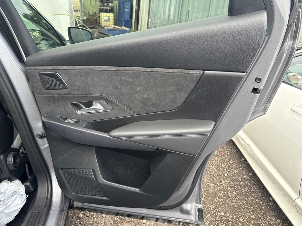 [EPE-107945] Panel interior puerta trasera derecha DS 7 Crossback 1.5 BlueHDI