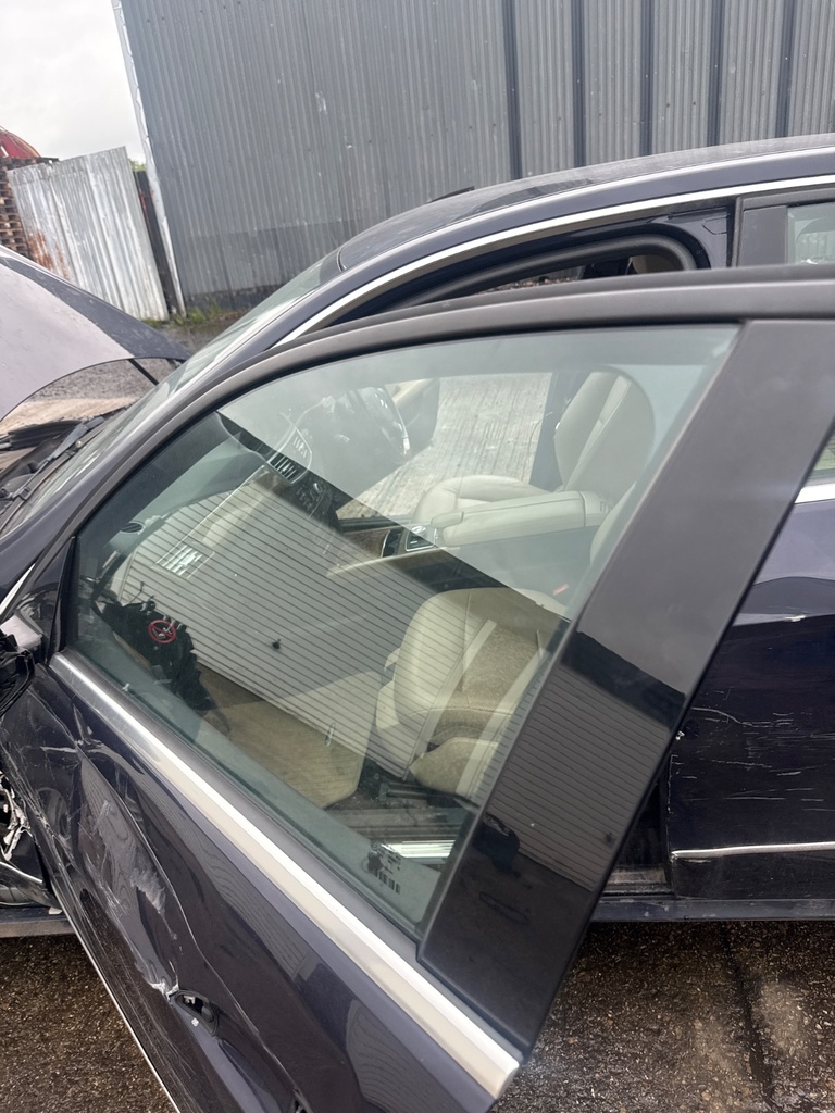[EPE-108560] Cristal de puerta delantero izquierdo Mercedes-Benz Clase E W212
