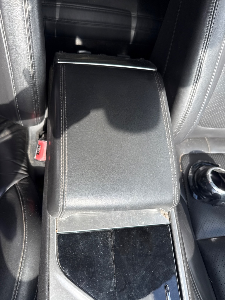 [EPE-109021] Reposabrazos de consola central Jaguar XF (2012-2014)