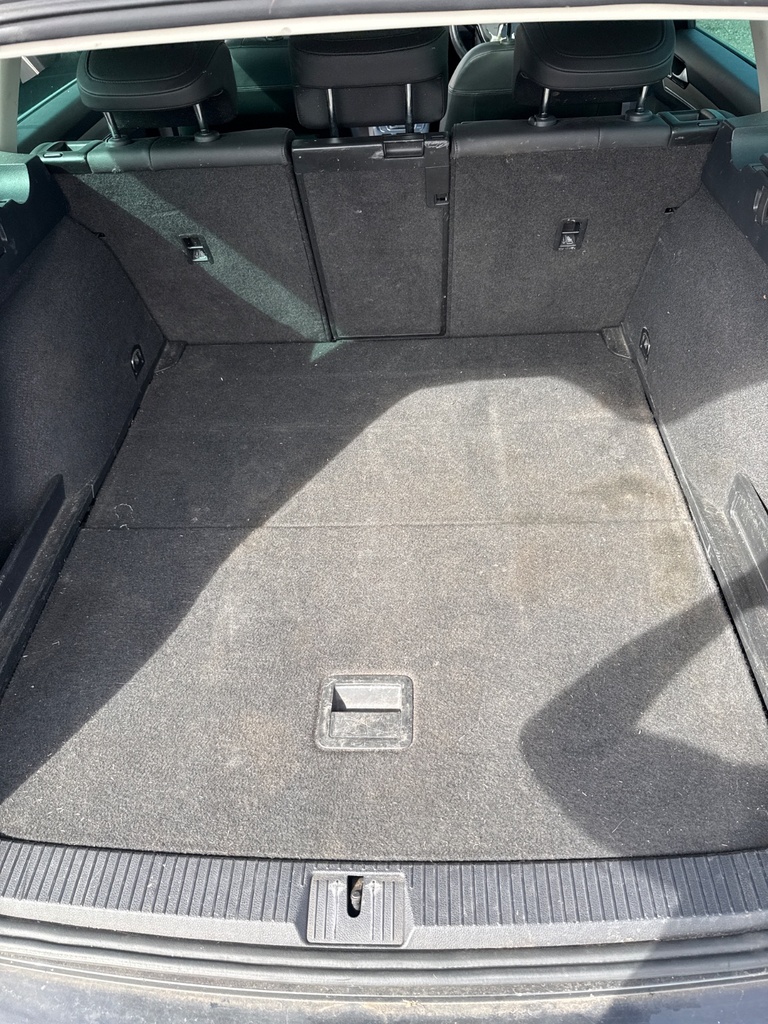 [EPE-109553] Tablero de cubierta rueda repuesto VW Passat 2017