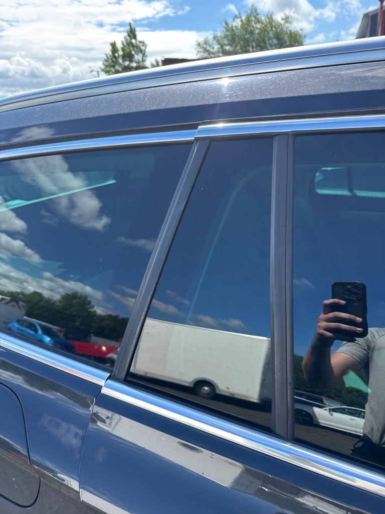 [EPE-109589] Cristal de puerta trasero derecho VW Passat 2017