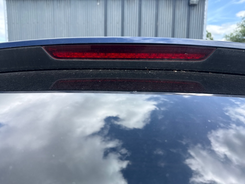 [EPE-109778] Tercera luz de freno Audi Q7 4LB