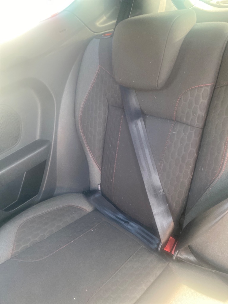 [EPE-109918] Pretensor de cinturón de seguridad trasero derecho Ford Fiesta