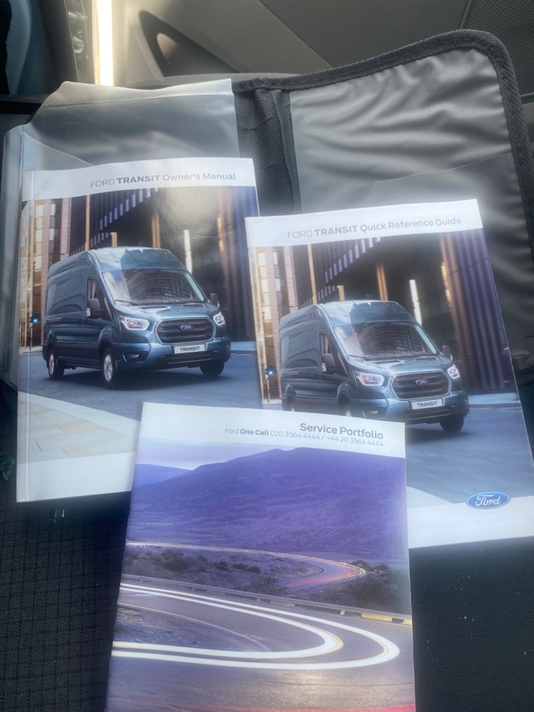 [EPE-110417] Lote de libros Ford Transit 2019