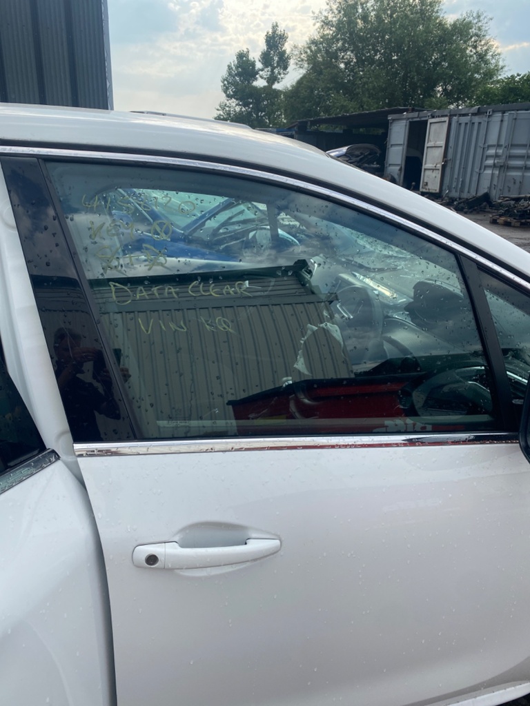 [EPE-110500] Cristal de puerta delantero derecho Peugeot 208 (2018-2019)