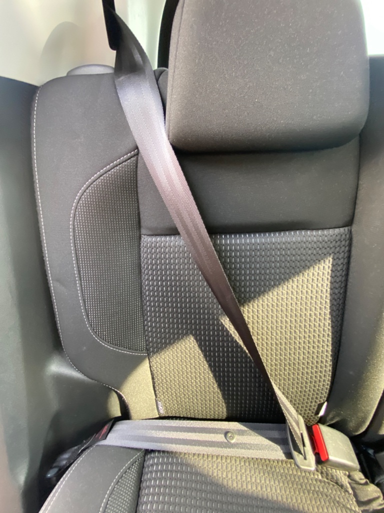 [EPE-110602] Pretensor trasero derecho cinturón de seguridad Peugeot 208