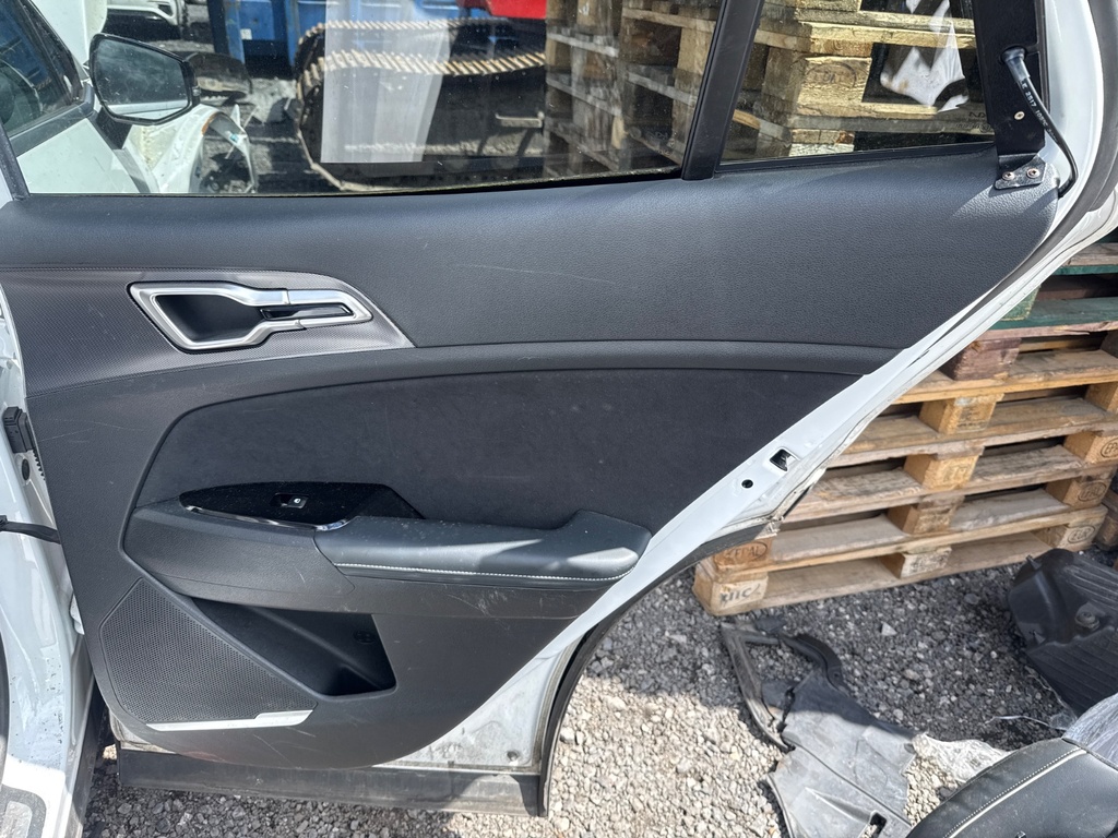 [EPE-111281] Altavoz puerta trasera derecha Kia Sportage V