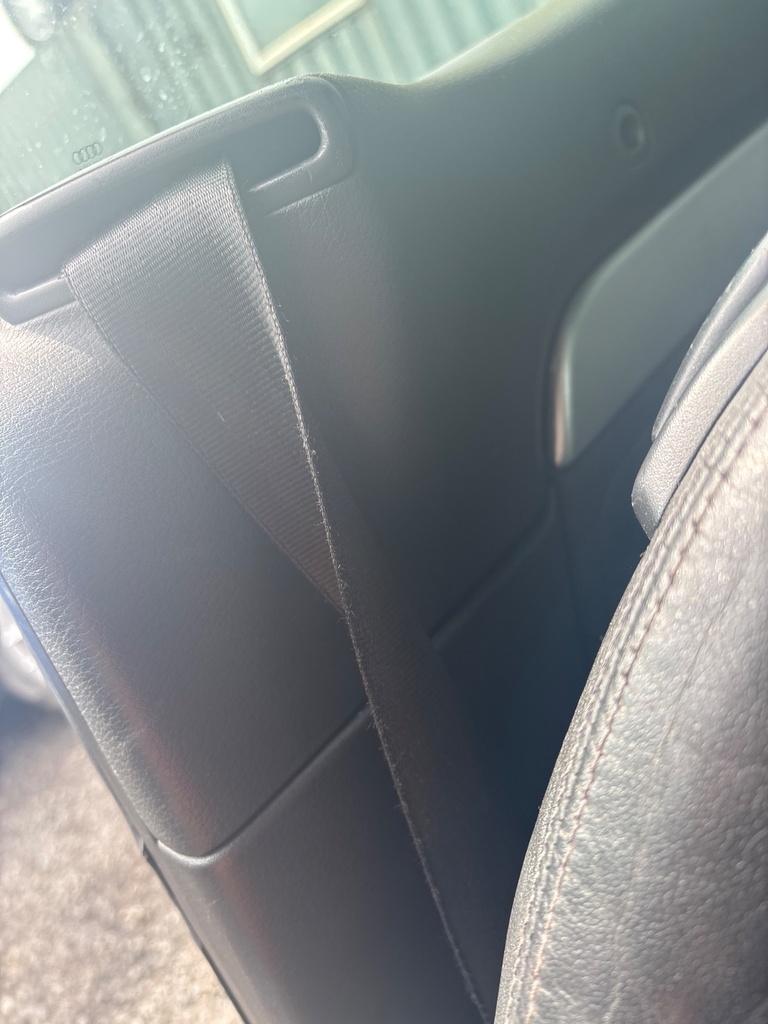 [EPE-111895] Pretensor cinturón seguridad delantero derecho Audi A4 B7