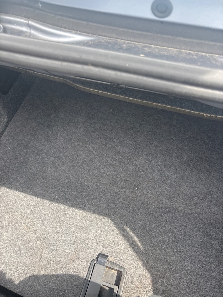 [EPE-111915] Tablero cubierta rueda repuesto Audi A4 (2006-2009)