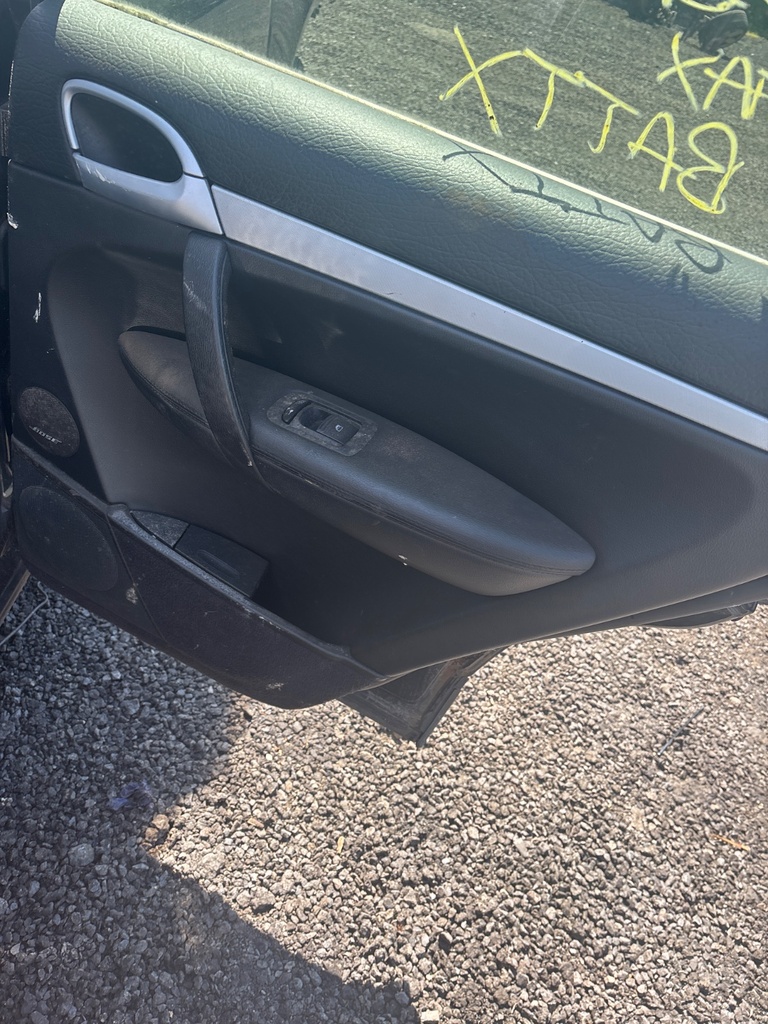 [EPE-112060] Elevalunas trasero derecho Porsche Cayenne