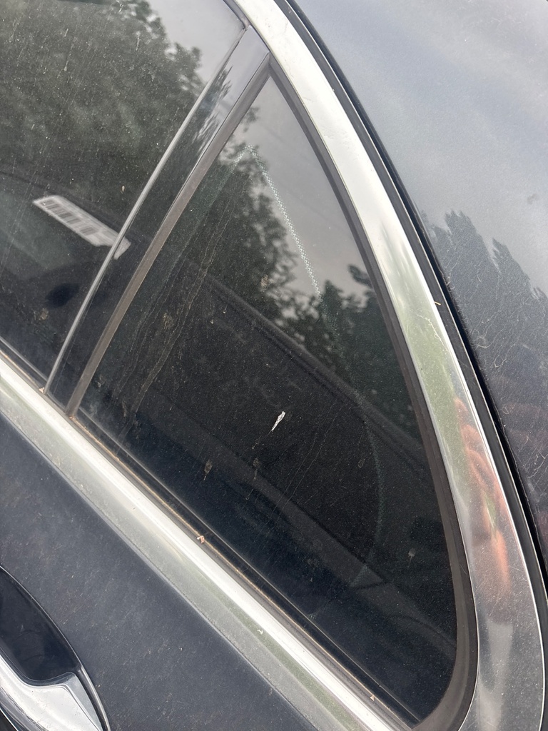 [EPE-113897] Cristal de puerta triángulo trasero izquierdo Mercedes Clase C W205