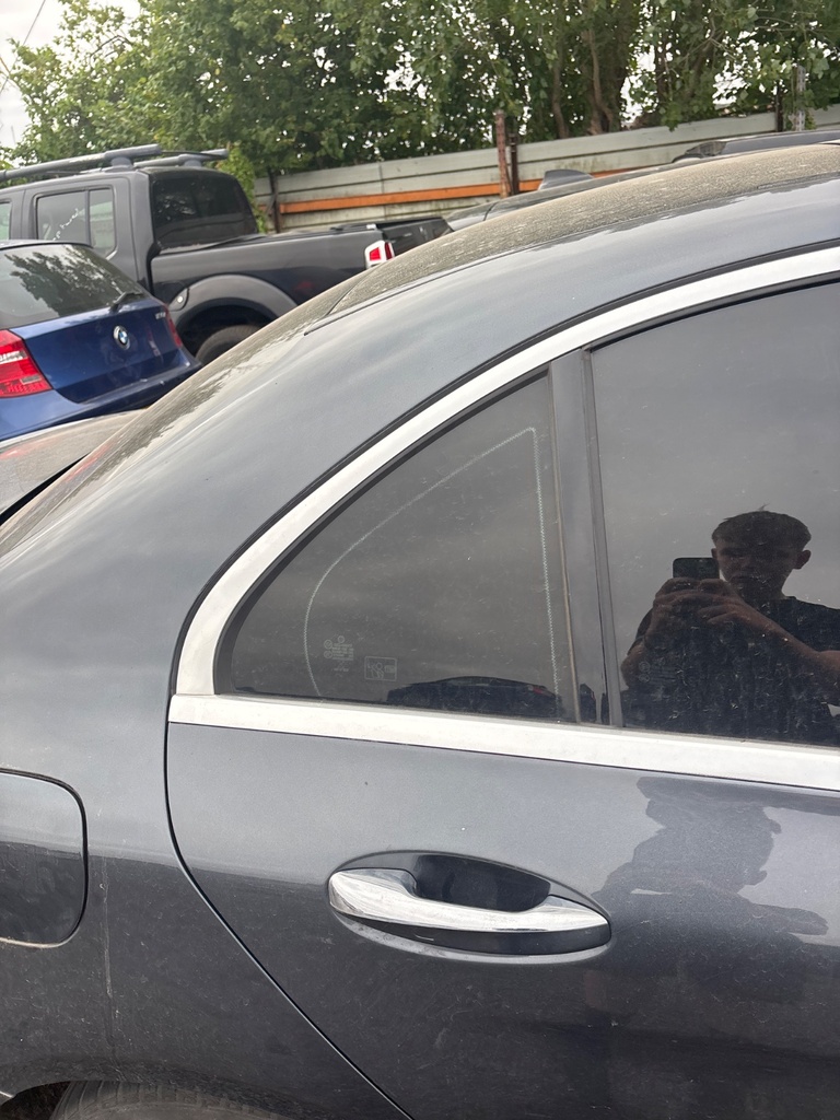 [EPE-113933] Cristal de puerta trasero derecho Mercedes C-Klasse W205