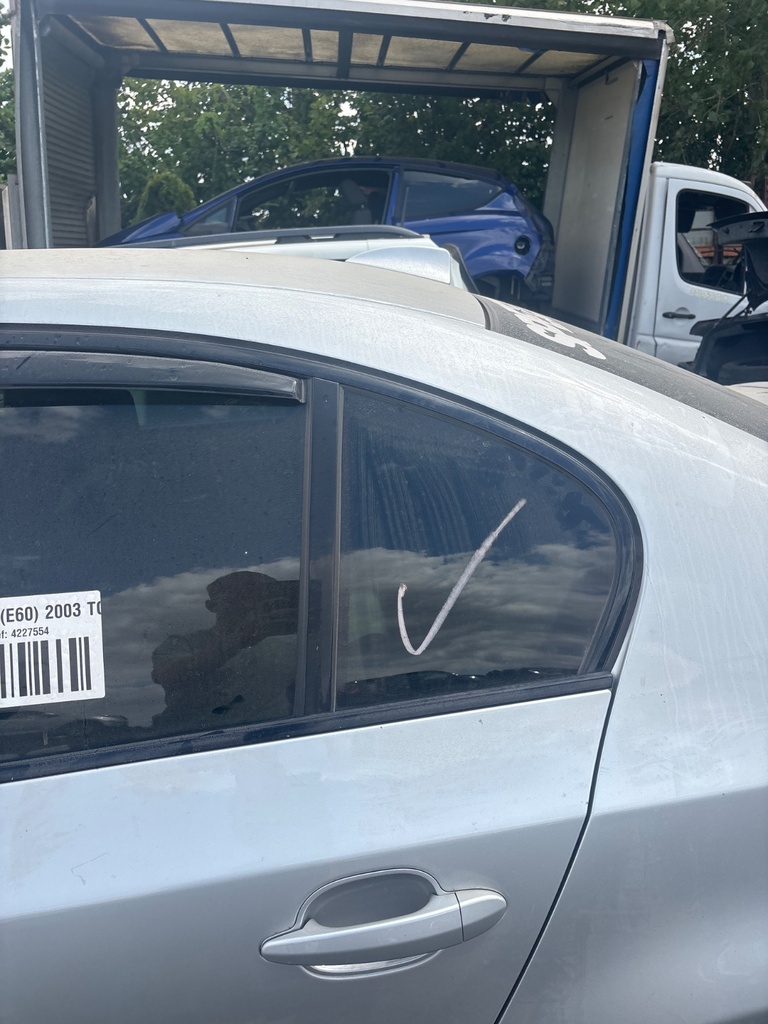 [EPE-114907] Cristal de custodia trasero izquierdo BMW Serie 5