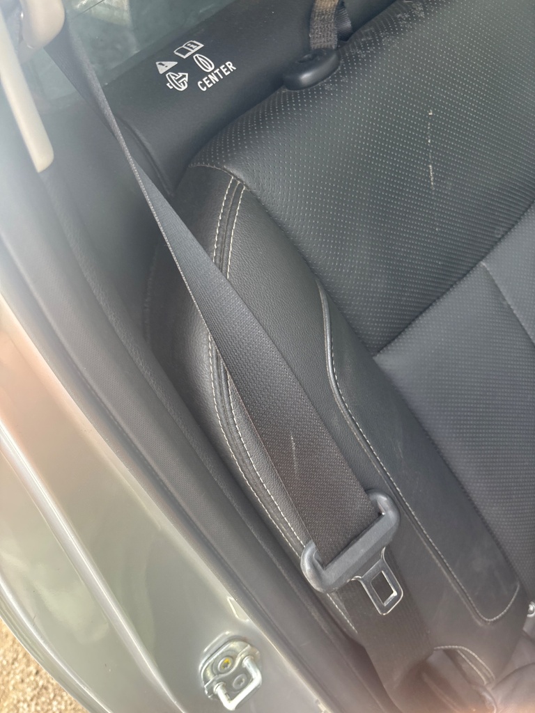 [EPE-115077] Pretensor de cinturón de seguridad trasero izquierdo Nissan Navara NP300