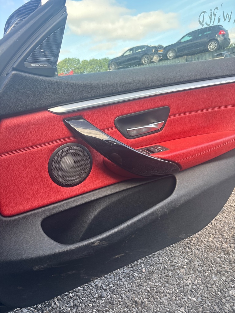[EPE-115966] Panel interior de puerta delantera derecho BMW Serie 4 F36