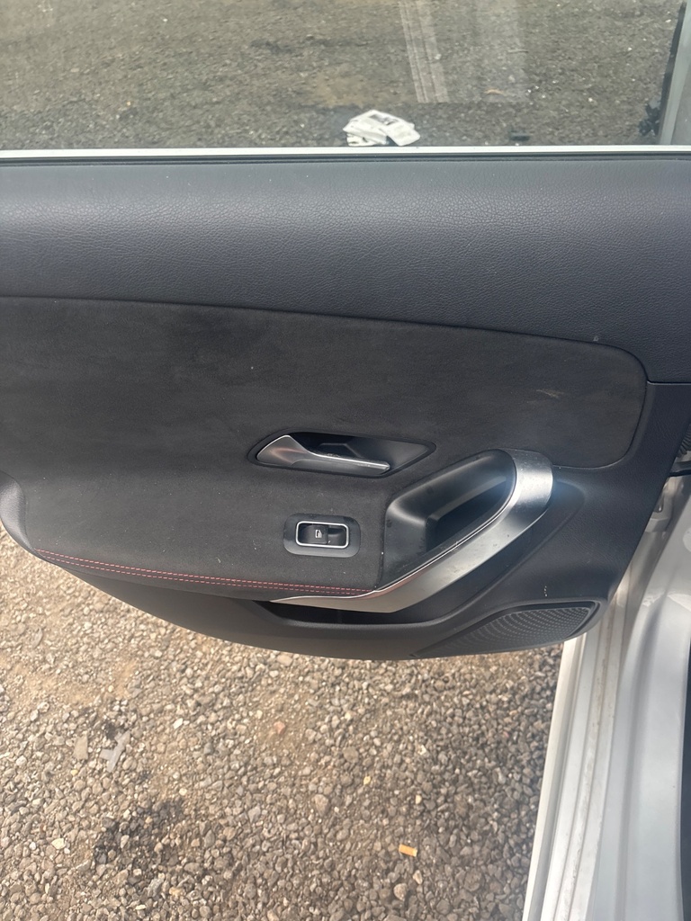 [EPE-116175] Elevalunas trasero izquierdo Mercedes Clase A W177