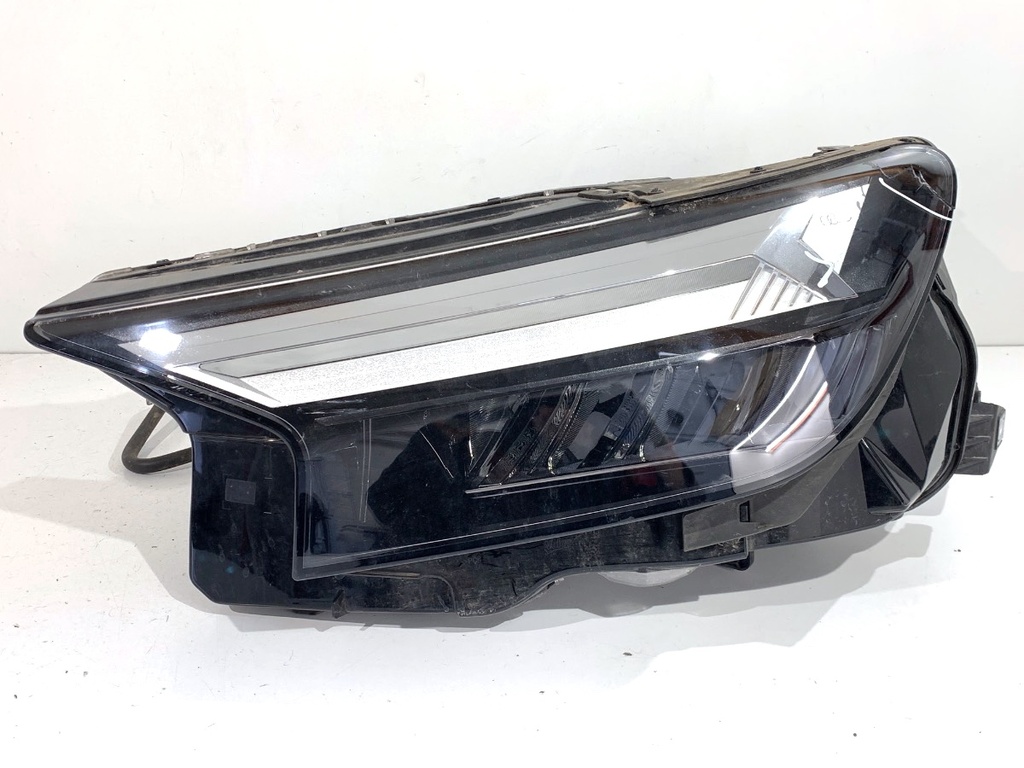 [STARK-865240] Faros delanteros izquierdo Audi Q4 Sportback (F4N) 2021-2022