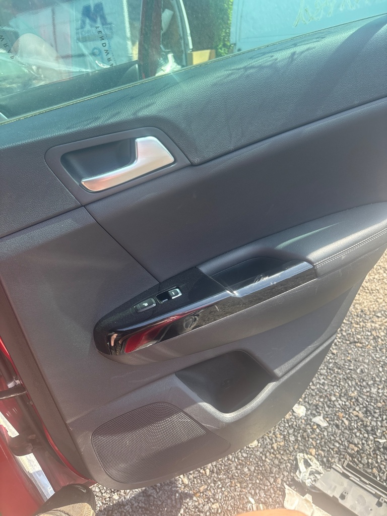 [EPE-116666] Arnés de cables puerta trasera derecha Kia Sportage 2019