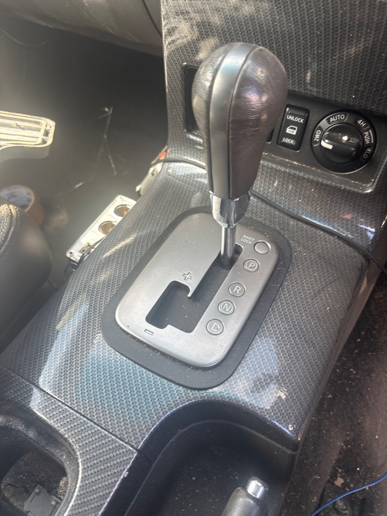 [EPE-117452] Selector de cambio automático Nissan Pathfinder III R51
